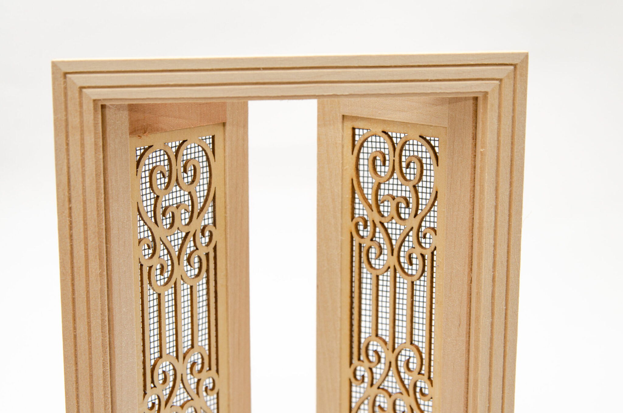 Дверь двустворчатая резная Дверь двустворчатая резная