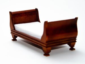 Кровать-сани (Sleigh bed)