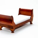 Кровать-сани (Sleigh bed)