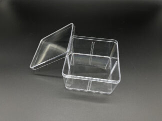 Пластиковый контейнер небольшой квадратный со съемной крышкой 95х95х55 мм прозрачный