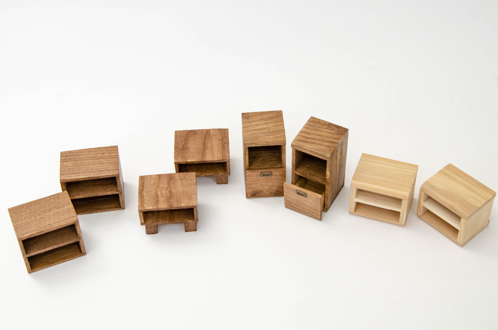 Тумбочки прикроватные Тумбочки прикроватные