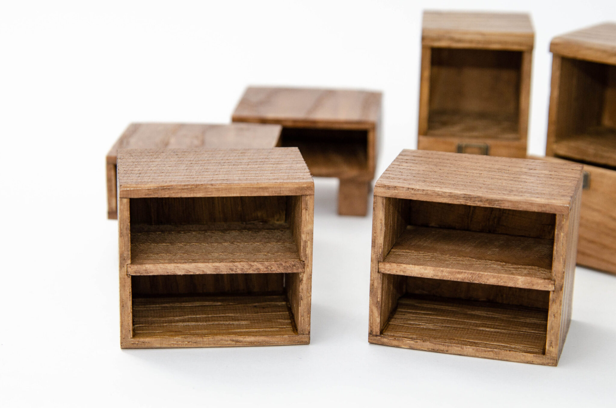 Тумбочки прикроватные Тумбочки прикроватные