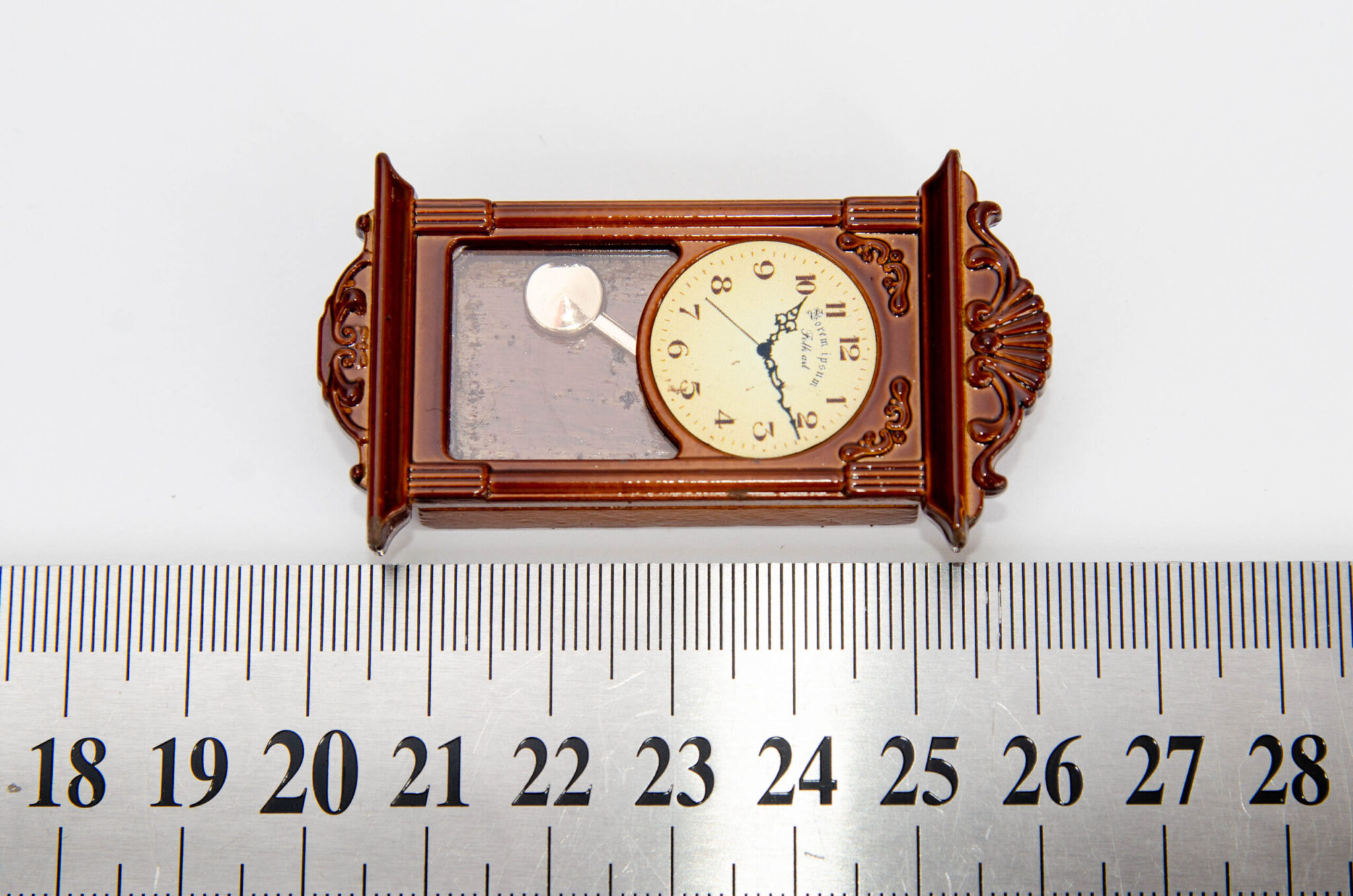 Часы маятниковые настенные Часы маятниковые настенные