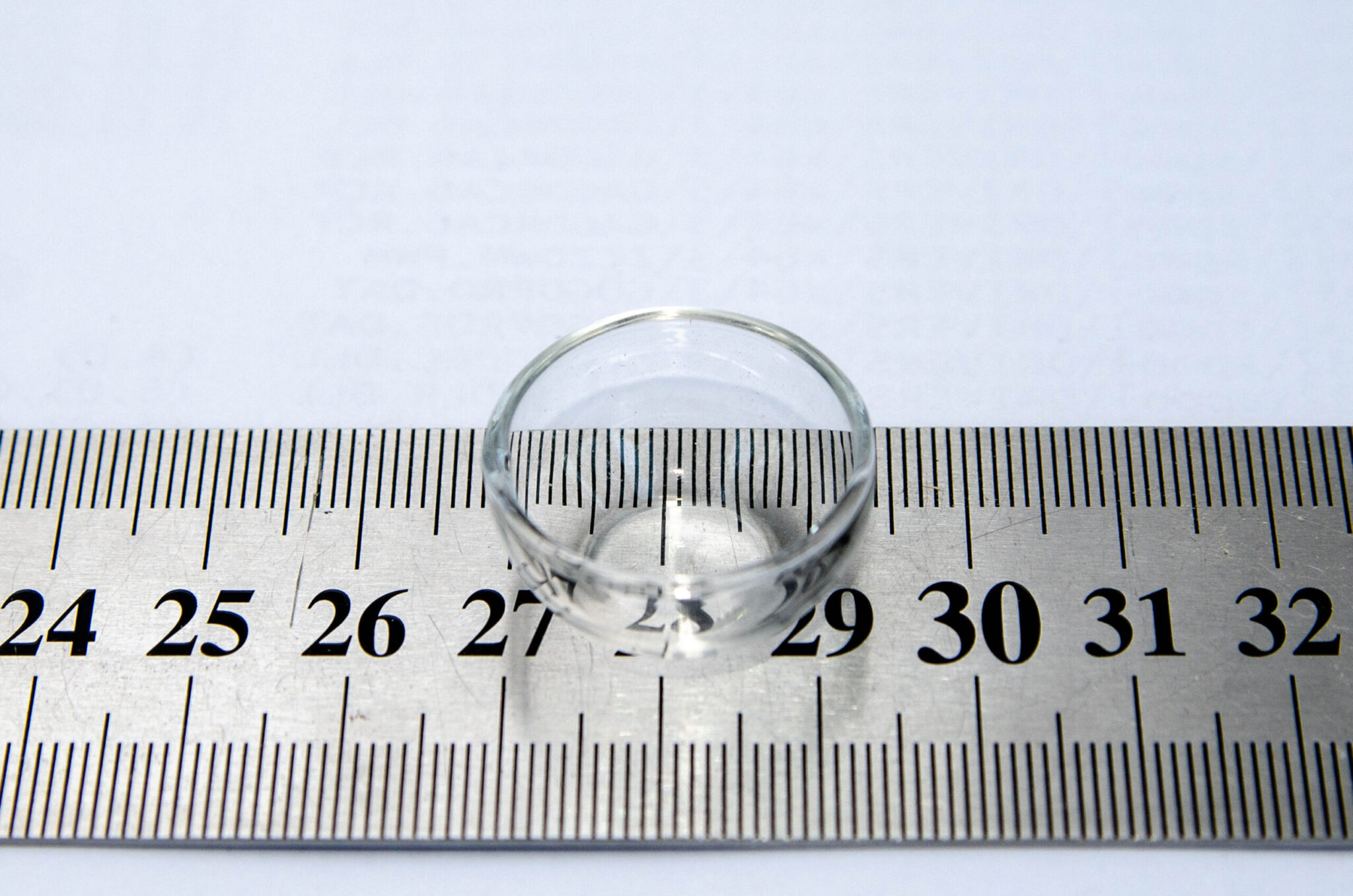 Чаша стеклянная прозрачная Чаша стеклянная прозрачная