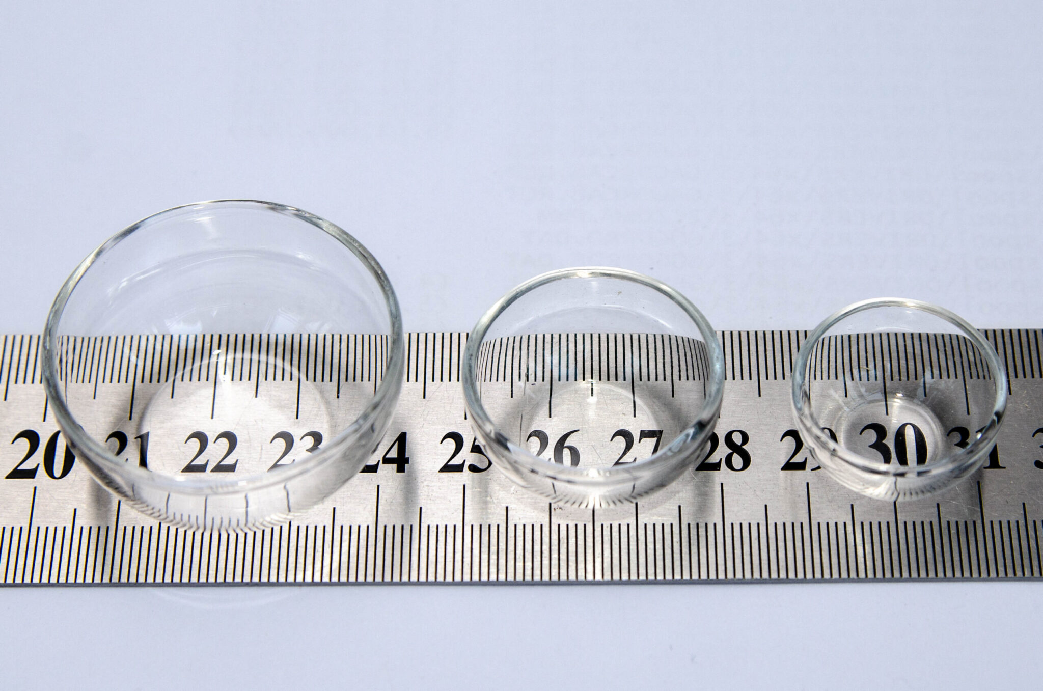 Чаша стеклянная прозрачная Чаша стеклянная прозрачная