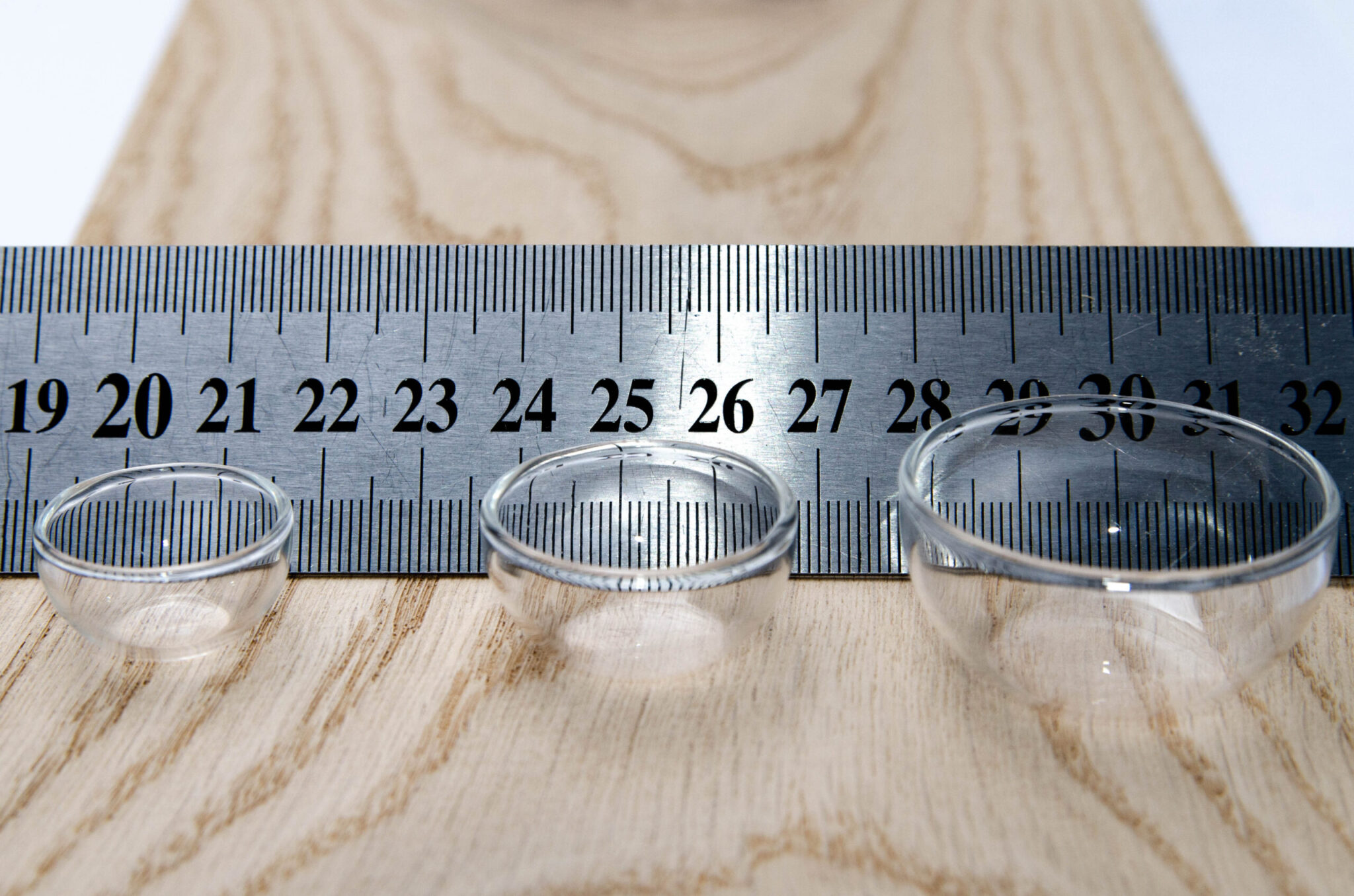 Чаша стеклянная прозрачная Чаша стеклянная прозрачная