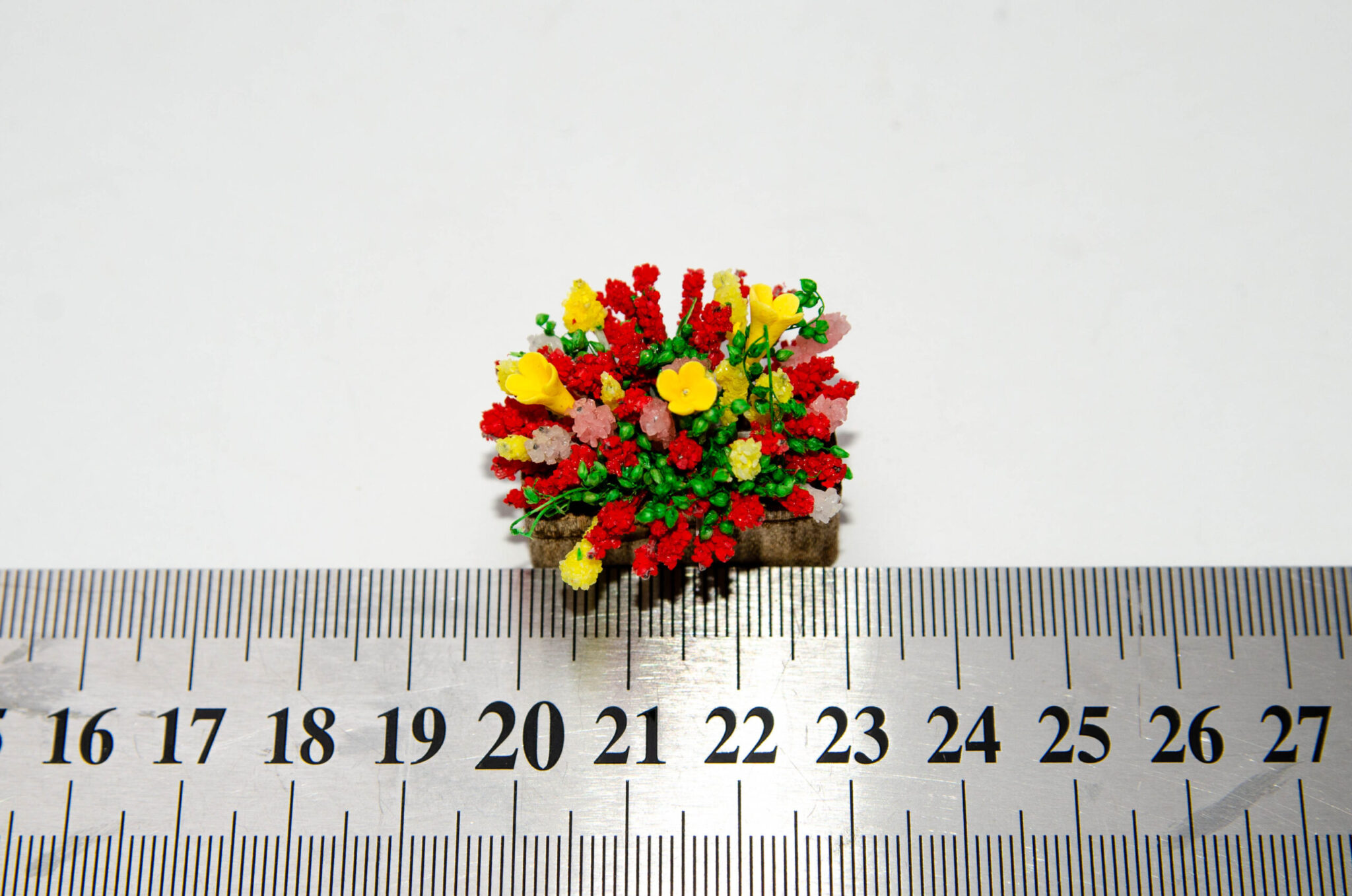 Цветы в ящике – кашпо Цветы в ящике – кашпо