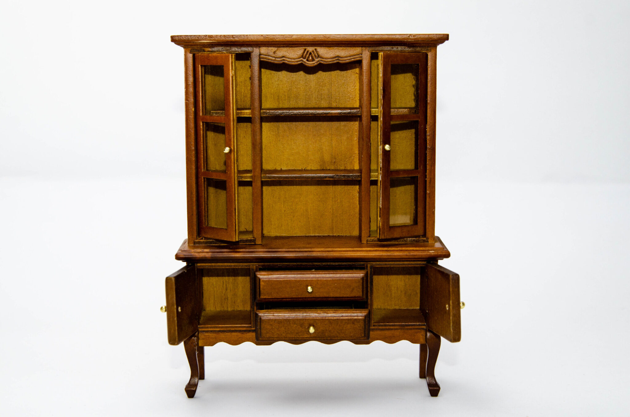 Шкаф-витрина