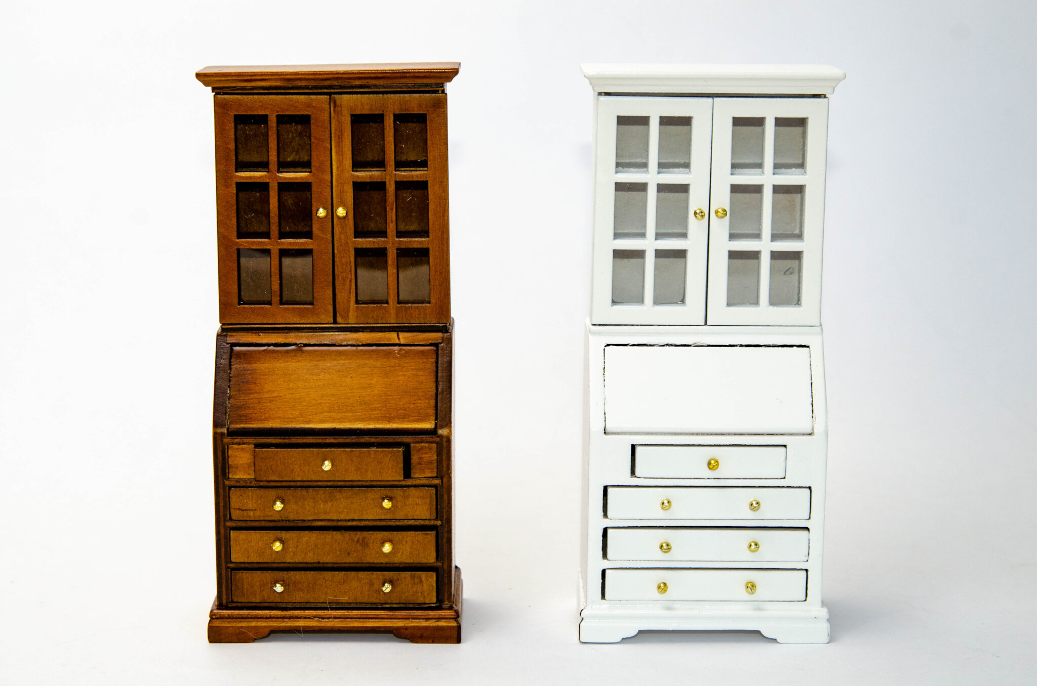 Шкаф посудный с баром Шкаф посудный с баром