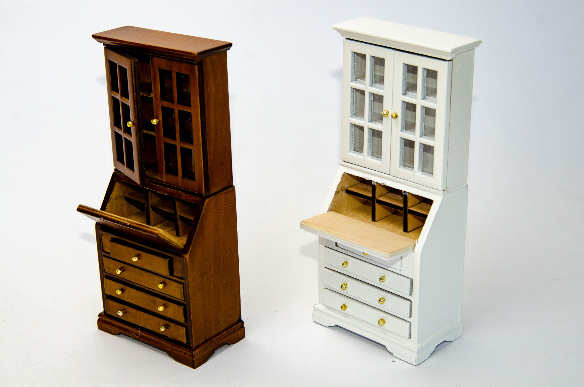 Шкаф посудный с баром Шкаф посудный с баром