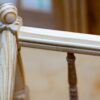 Поручень деревянный для лестницы. На заказ