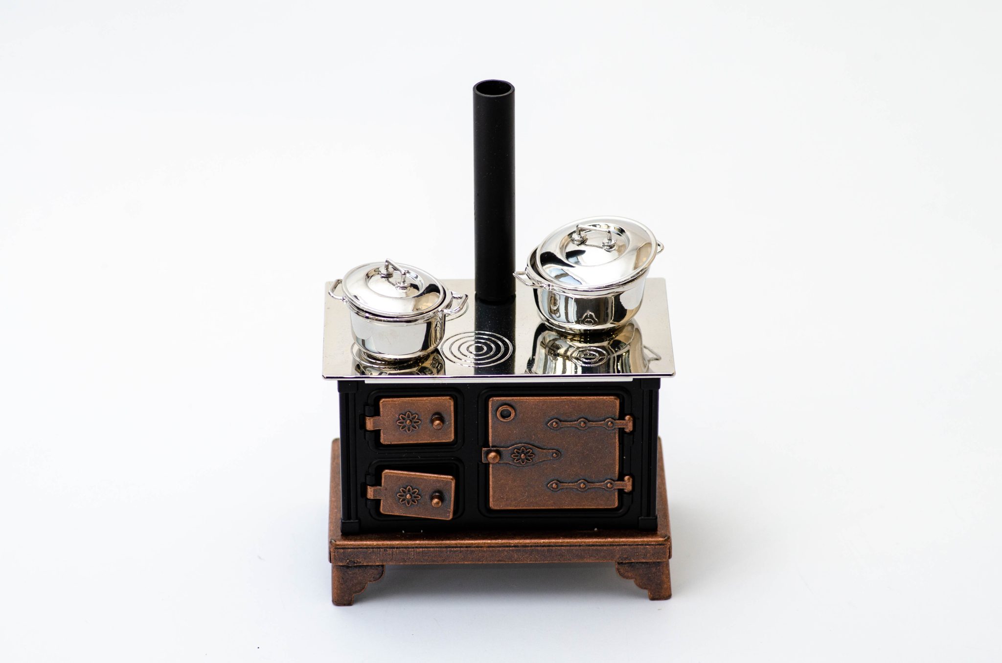 Кастрюля с крышкой, хром Кастрюля с крышкой, хром