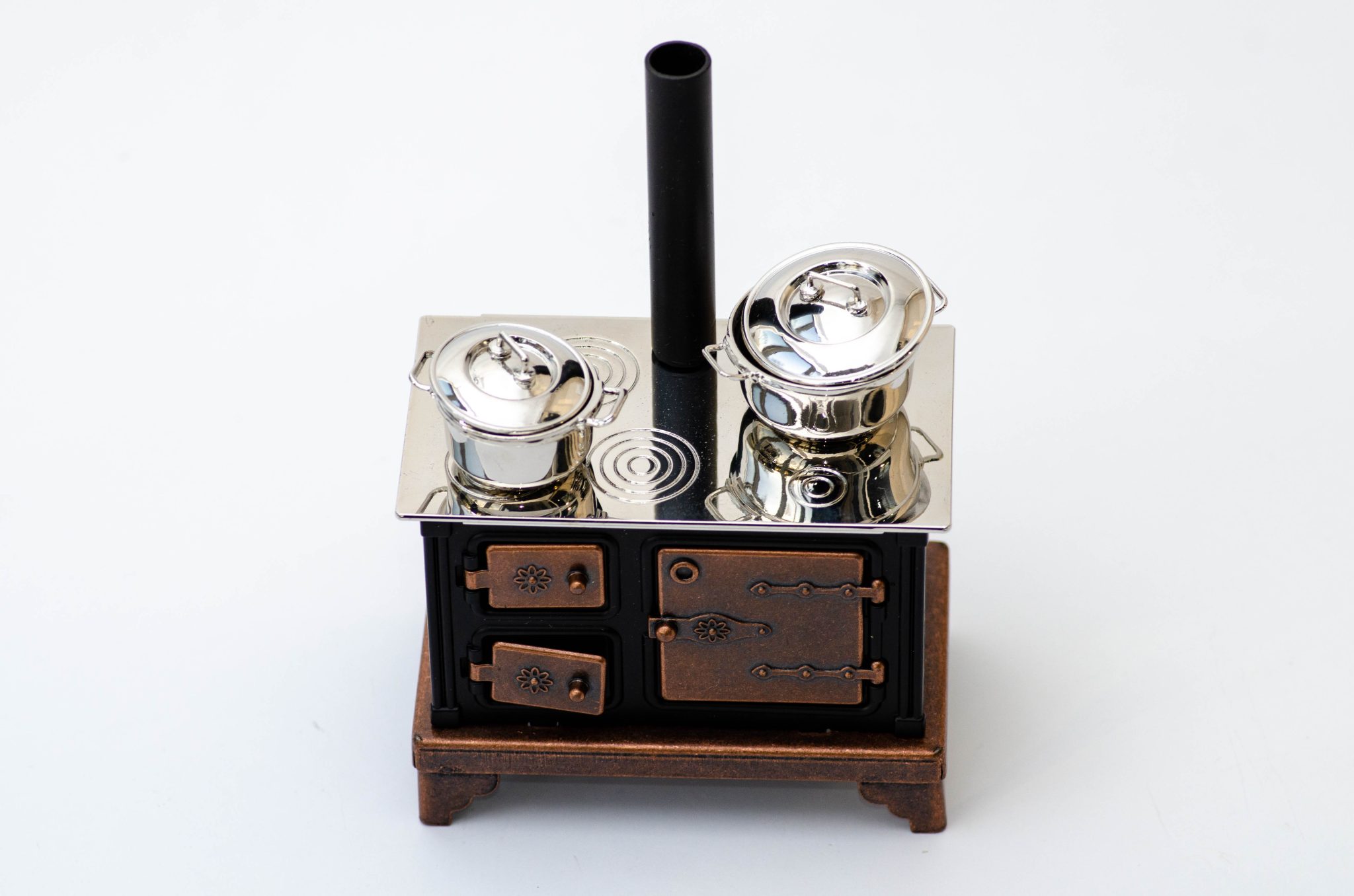 Кастрюля с крышкой, хром Кастрюля с крышкой, хром