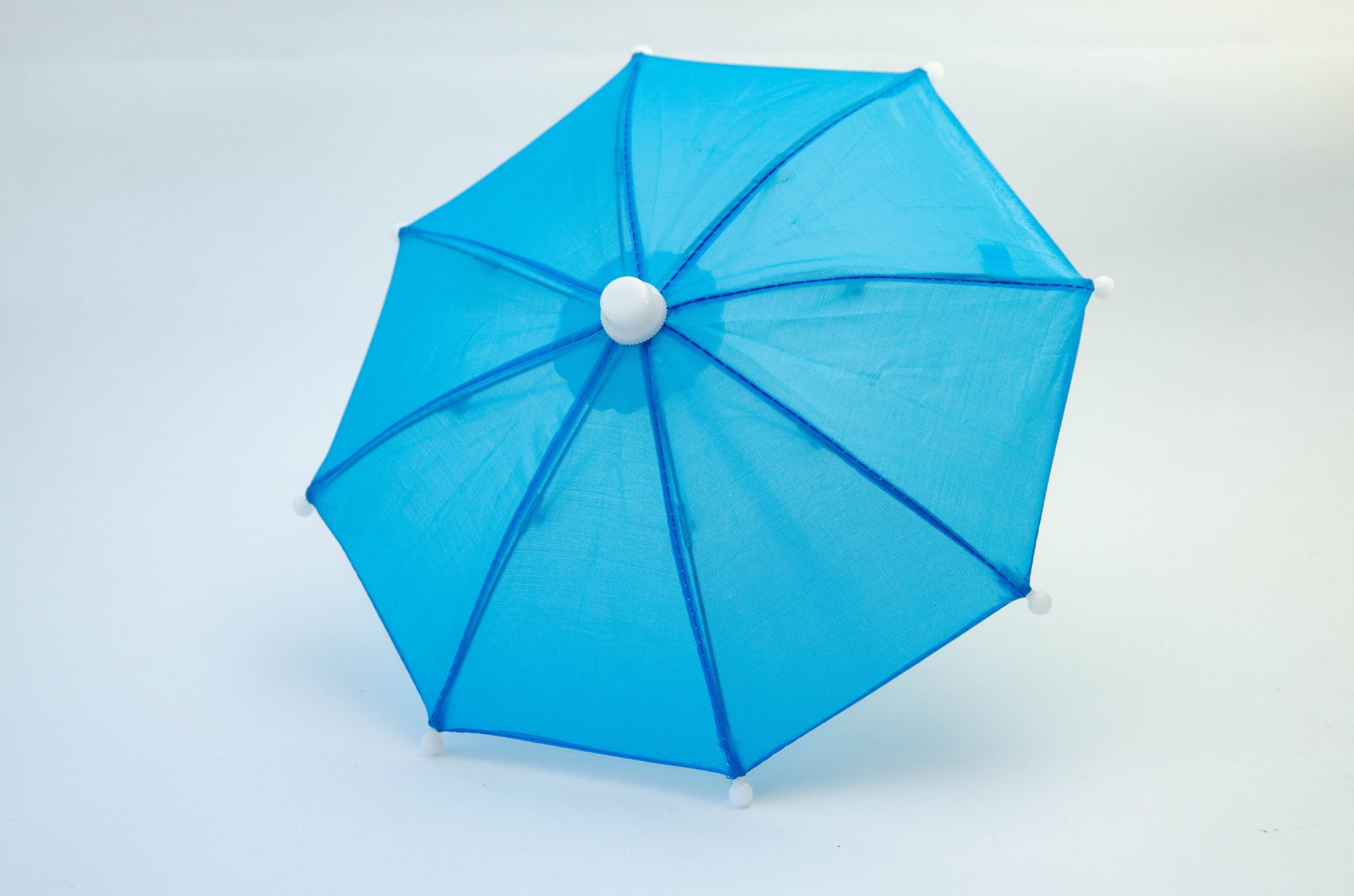 Парасолька у масштабі 1:6