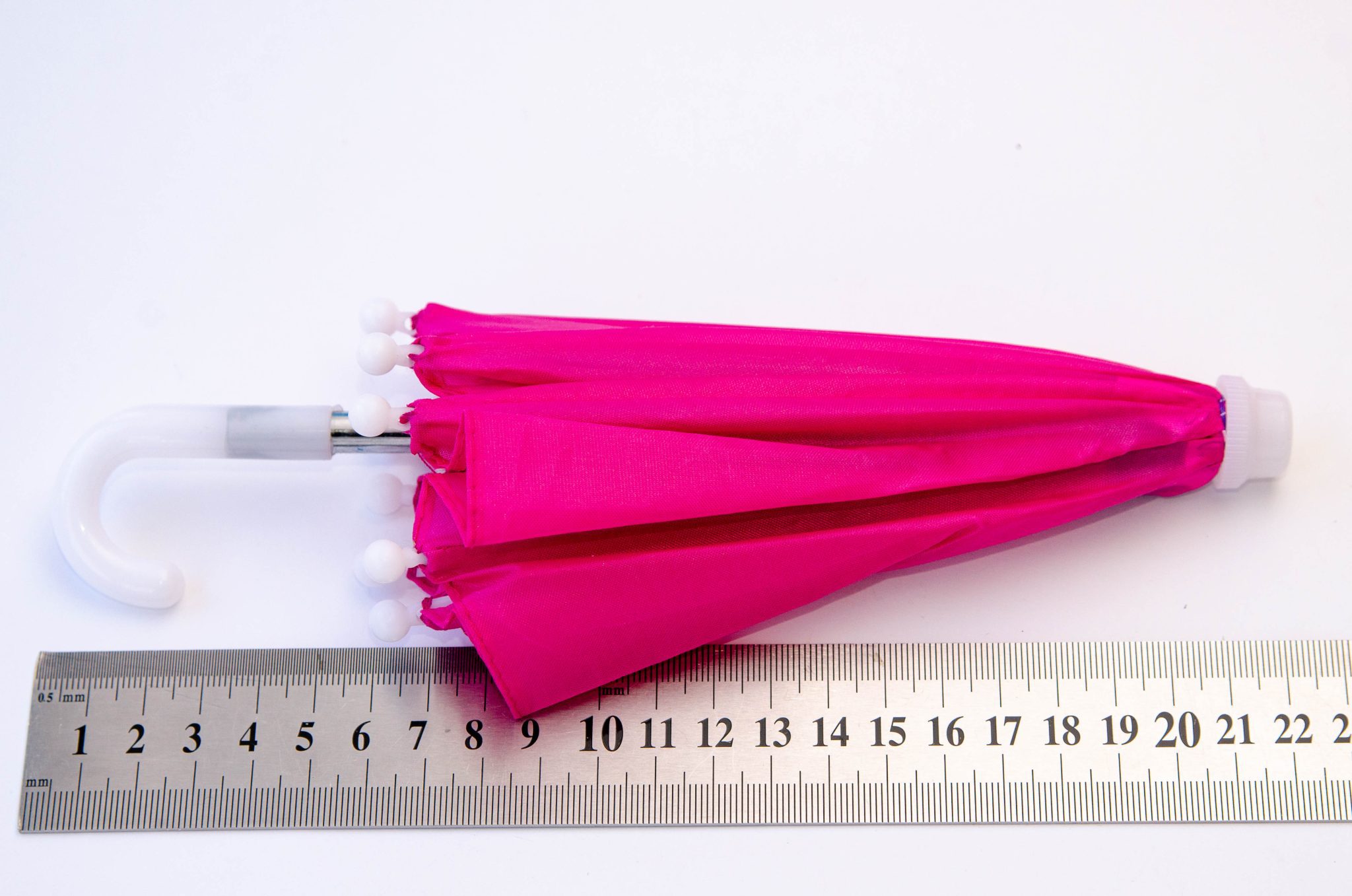 Парасолька у масштабі 1:6