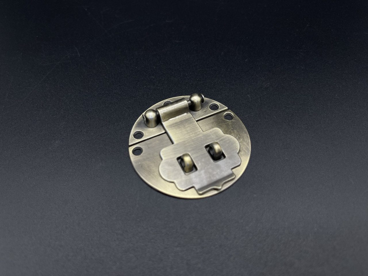 Замок накладниї литий. Якість. “Стара латунь”. 50х50мм