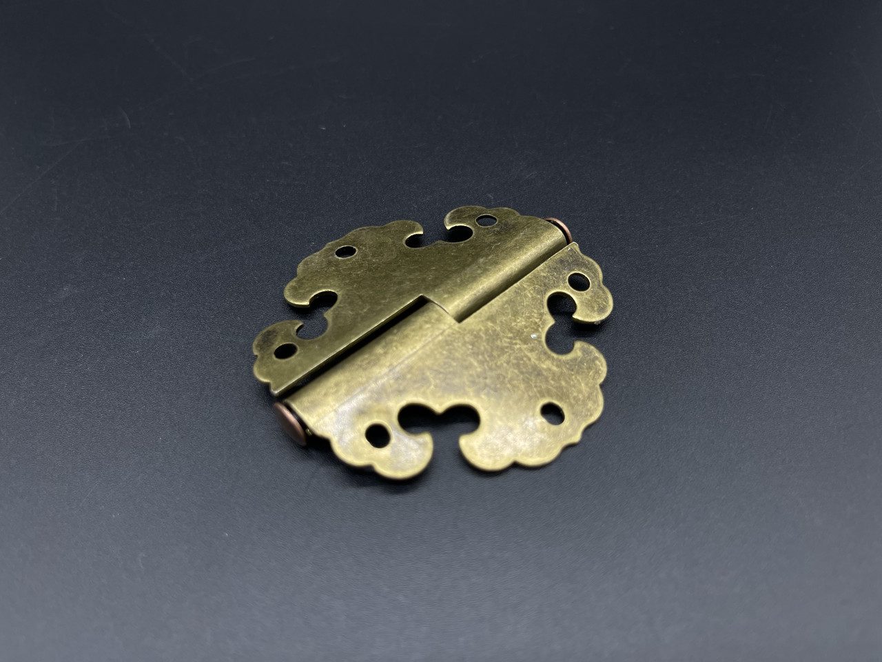 Петля декоративна. Колір “стара латунь”. 65х65мм