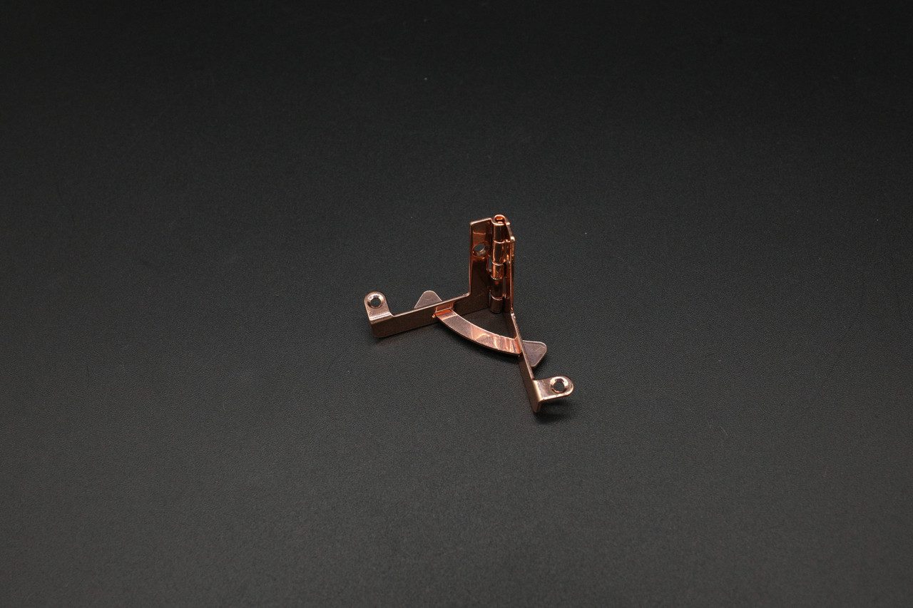 Петля 90 градусів врізна. Колір “рожеве золото”. 32х34 мм